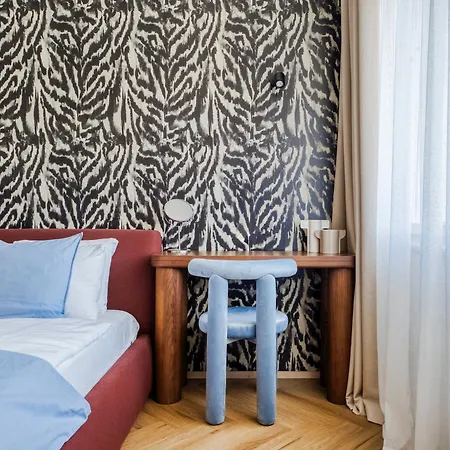 - Wenceslas Square 5 Min - Ac, 2 Double Beds & Balcony By Gravity Apartman *