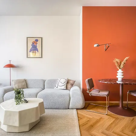 - Wenceslas Square 5 Min - Ac, 2 Double Beds & Balcony By Gravity *