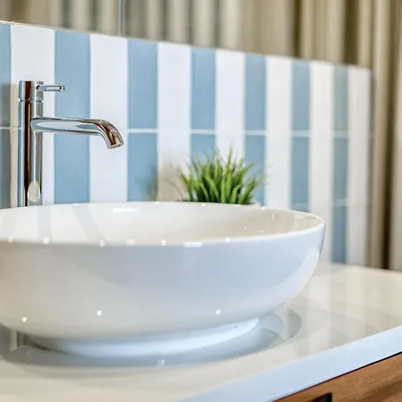 - Wenceslas Square 5 Min - Ac, 2 Double Beds & Balcony By Gravity Prága