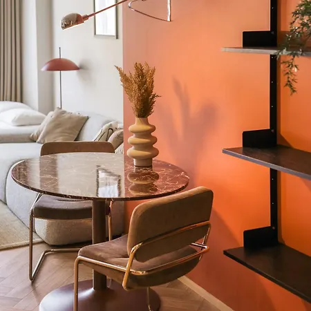 Apartman - Wenceslas Square 5 Min - Ac, 2 Double Beds & Balcony By Gravity
